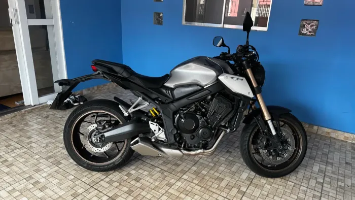 CB 650R 21/21