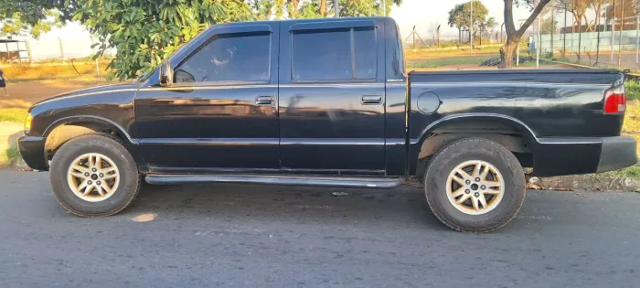 Chevrolet S10 P-up Luxe 2.5 4X4 CD TB MAX HST Dies 1998