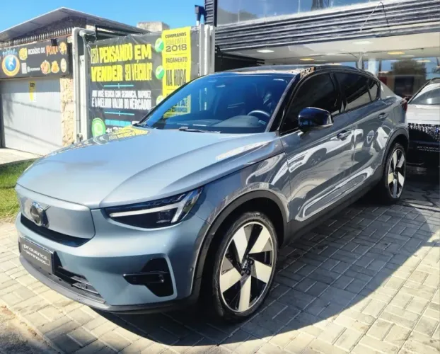 Volvo C40 Recharge Pure Eletric (elétrico) 2022