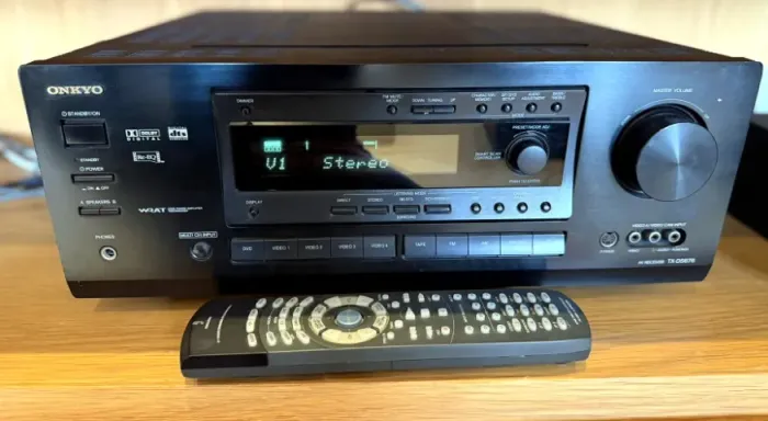 Receiver Onkyo TX-DS676 Home Theater 5.1 Dolby Digital DTS com Controle Remoto