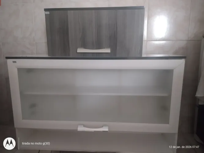 Vendo armário aéreo para cozinha 1 grande e 1 pequeno 