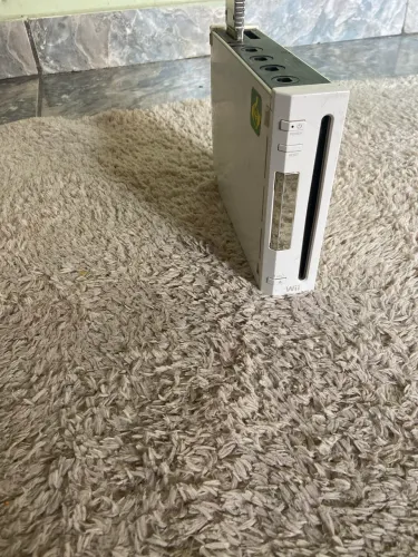 Nintendo Wii meio usado