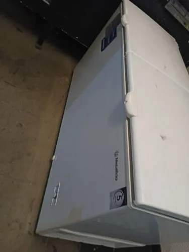 Vende-se Freezer Horizontal 2 Portas Metalfrio - Excelente Conservação