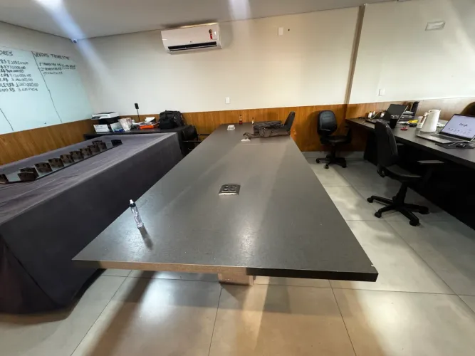 Mesa Corporativa / Sala de Reunião - 3,50 x 1,20 m