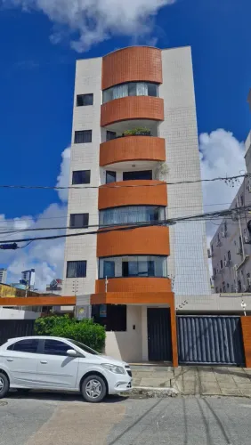 APARTAMENTO PRÓXIMO A PRAIA C 02 QUARTOS SENDO 01 SUÍTE