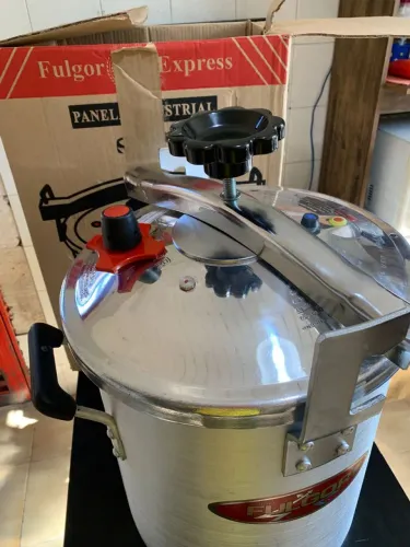 Panela de pressão 30 litros FULGOR