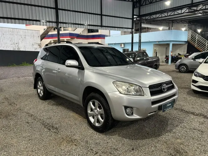 Toyota RAV4 2.4 4X4 16V 170cv Aut. 2011