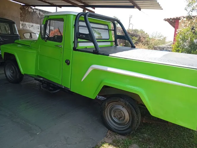 Ford F-75 4X2 2.6 V12 1974