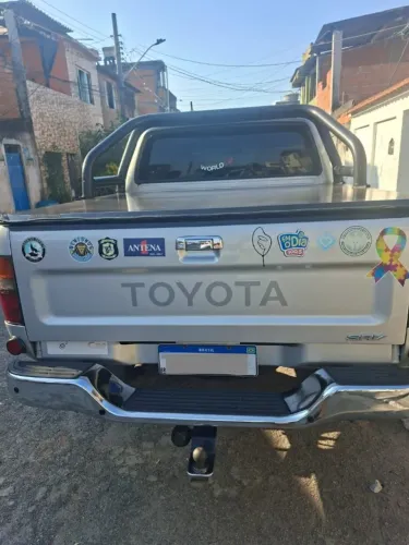 Toyota Hilux CD SRV 4X2 3.0 8V 90cv Diesel 2003