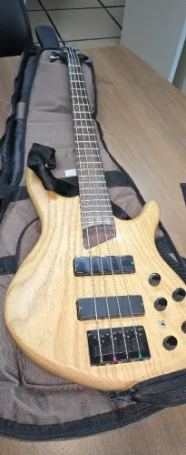 Baixo Cort Artisan  B4 - 4 Cordas Ativo/passivo Bartolini