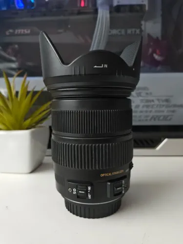 Lente sigma 18-200 