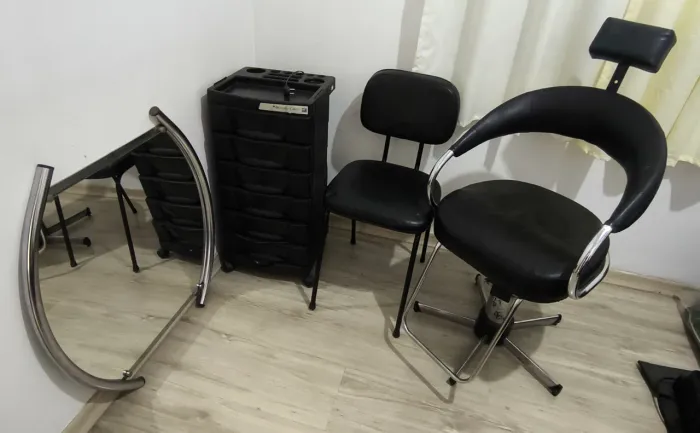 Kit para salão de cabeleireiro (usado em ótimo estado)