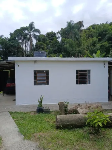 Granja no Bairro Grama (Granjas Triunfo)Terreno 2500 mts, casa pequena,açude,frutas 