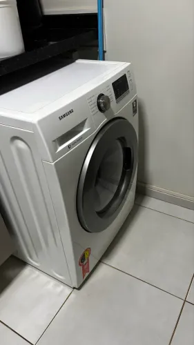 Máquina lava e seca Samsung com defeito