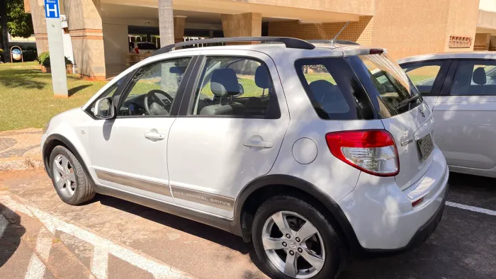 Suzuki SX4 2.0 16V 145cv 4WD 5P Aut. 2012