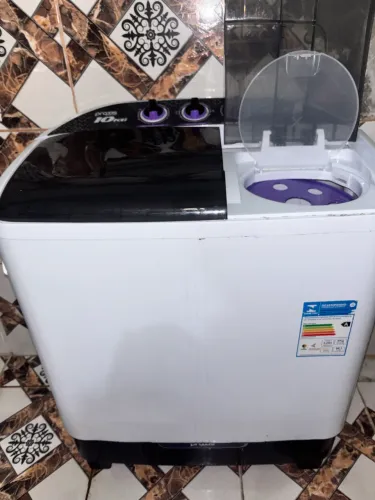 Máquina que lava e centrifuga 