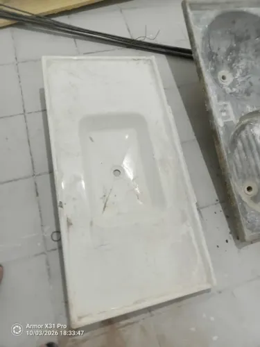 Pias de mármore sintético