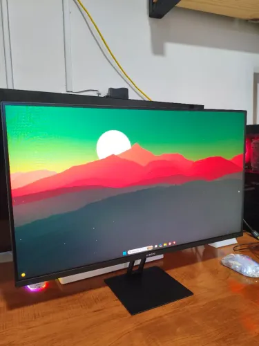 MONITOR XIAOMI 27 POLEGADAS NOVO