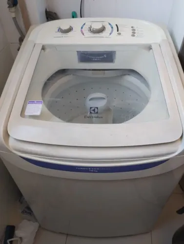 Máquina de lavar roupa Electrolux 15 kg turbo secagem