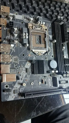 PLACA MÃE H61
