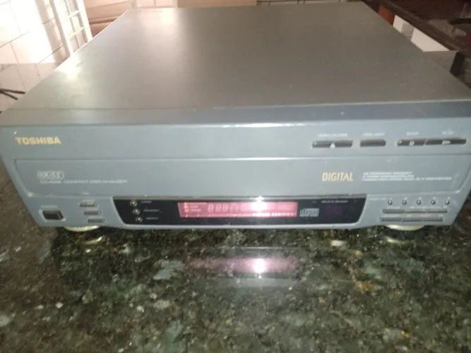 Carrossel para 5 discos Toshiba, com pequeno defeito