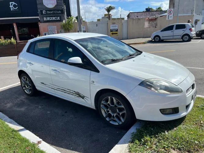 Fiat Bravo Essence 1.8 Flex 16V 5P 2014