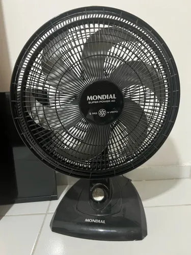 Ventilador Mondial quebrado
