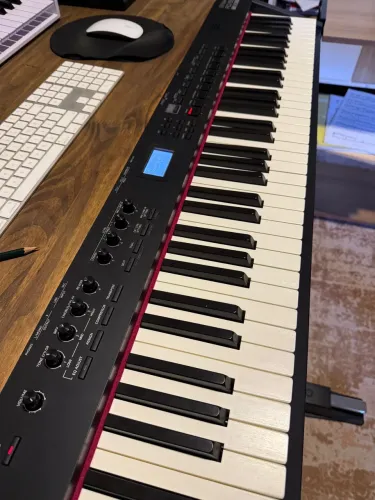 Teclado - Roland RD 88 EX