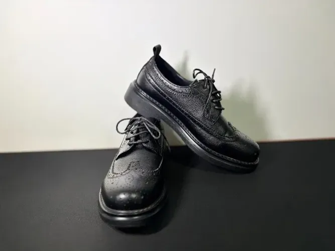 Sapato Derby Brogue Masculino em Couro Preto Tamanho 41