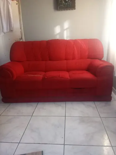 Sofá 2 e 3 lugares . Usado