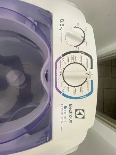 Maquina de lavar Electrolux 8,5kg - seminova -