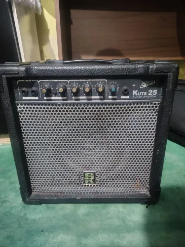 cubo de guitarra