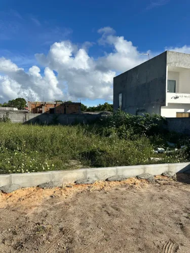 Lote em Condomínio Fechado em Itacimirim