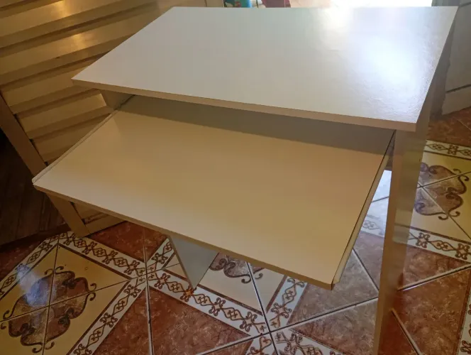 Mesa Escrivaninha simples