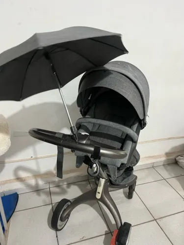 Carrinho Stokke Xplory V5 na cor cinza!