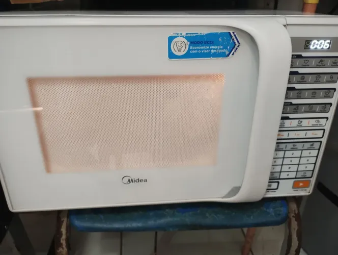 Microondas de 30 l pega tudo esquenta bem