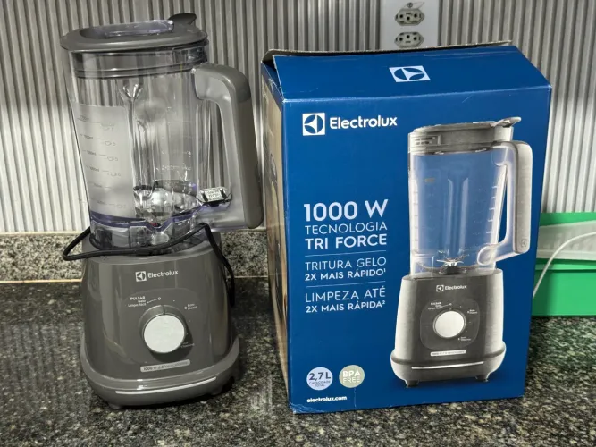Liquidificador ELETROLUX 1000W 5V!! LACRADO com Nota Fiscal!!