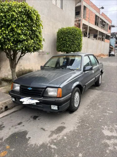 Chevrolet Monza Classic SE 2.0 /mpfi E EFI 2P E 4P 1989