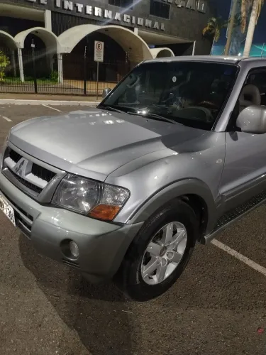 Mitsubishi Pajero HPE Full 3.2 4X4 T.i.dies. 5P AUT 2005