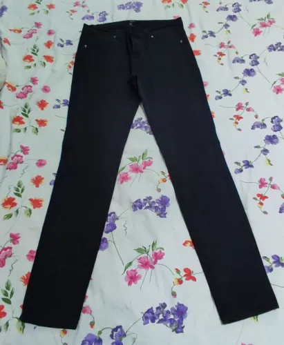 Calça jeans slim unissex preta