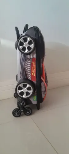 Mochila Infantil Hot Wheels com rodinhas
