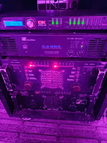 Vendo amplificadores de áudio