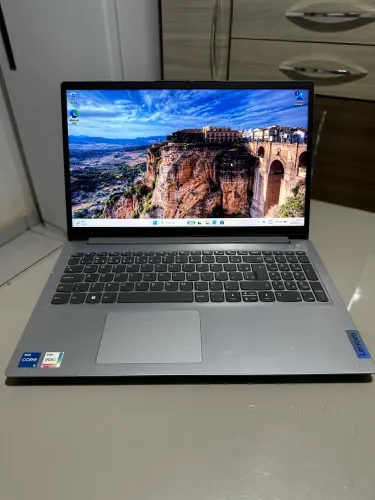 Notebook Lenovo i5 12ª Geração | 8GB RAM | SSD 500GB | Windows 11