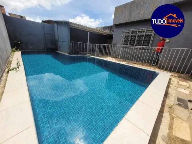 Imperdível casa à venda em Brasília-DF, Taguatinga Norte: 4 quartos, 1 suíte, 2 banheiros,