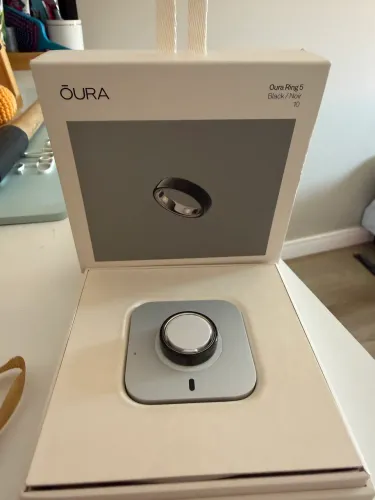Oura Ring 5 - Black 10