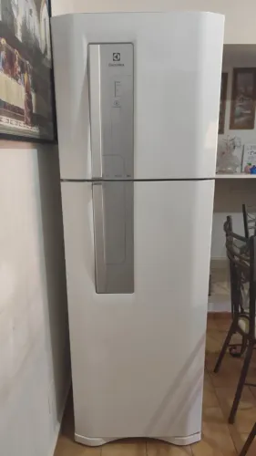 Geladeira Electrolux DF42