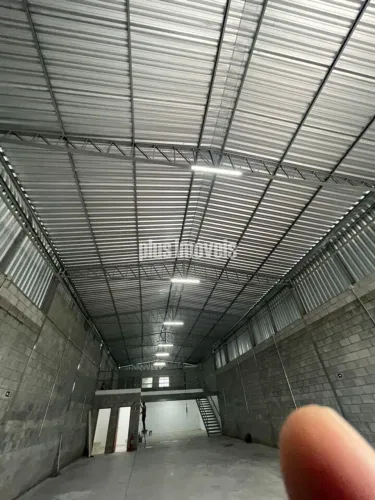 Galpão Industrial Locado 350,5 60m² Área Fabril 6 vagas