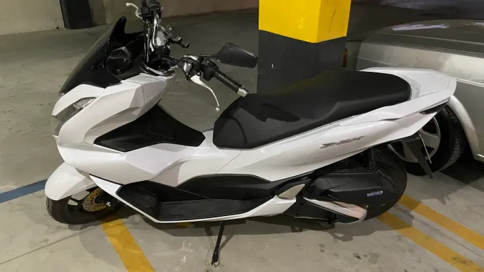 PCX 160 ÚNIDA DONA - SOMENTE VENDA