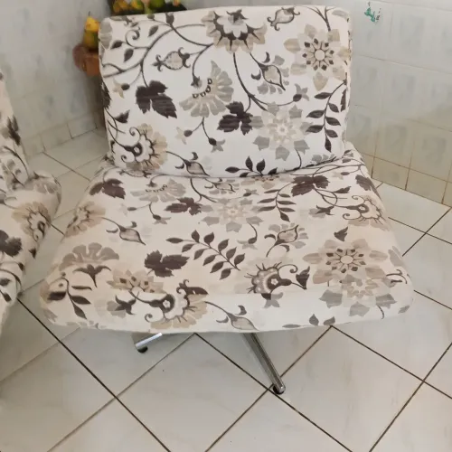 Poltrona giratória 
