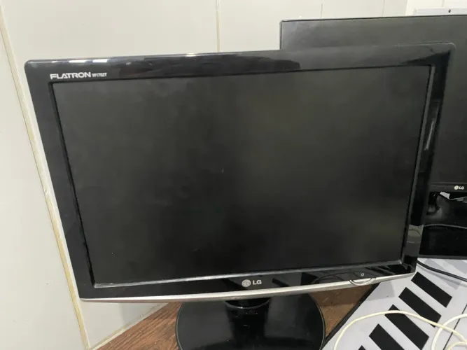 Monitor LG 17?